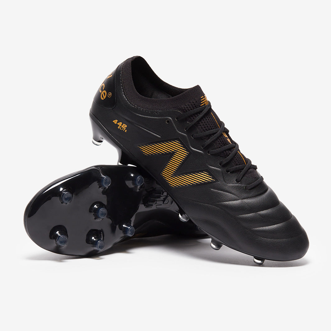 シューズ New Balance 442 V2 ELITE New Balance 442 V2 Elite FG - Negro/Dorado metalizado - Botas para