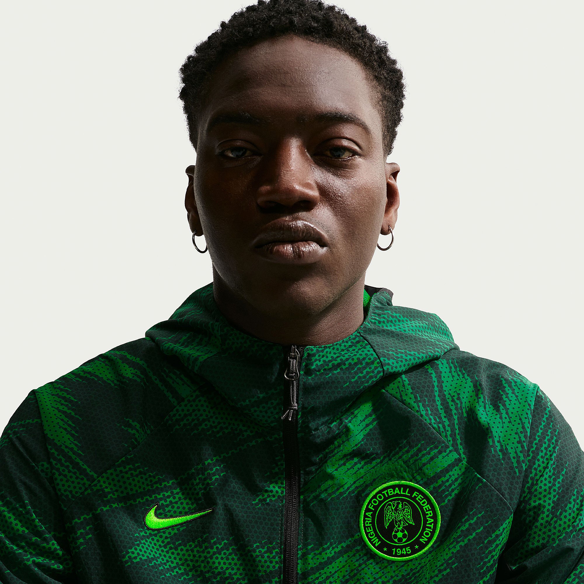Chaqueta Nike Nigeria 2026 AWF Woven - Verde Pino/Negro/Verde